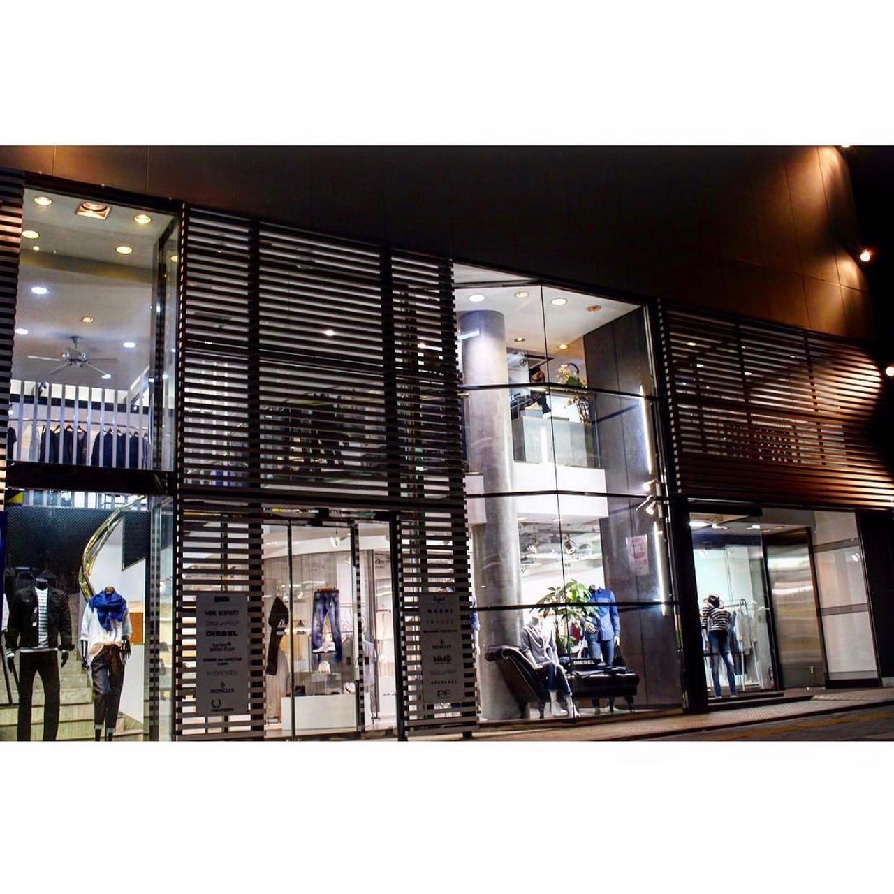 【TOM FORD EYEWEARのお取扱いのご案内】
